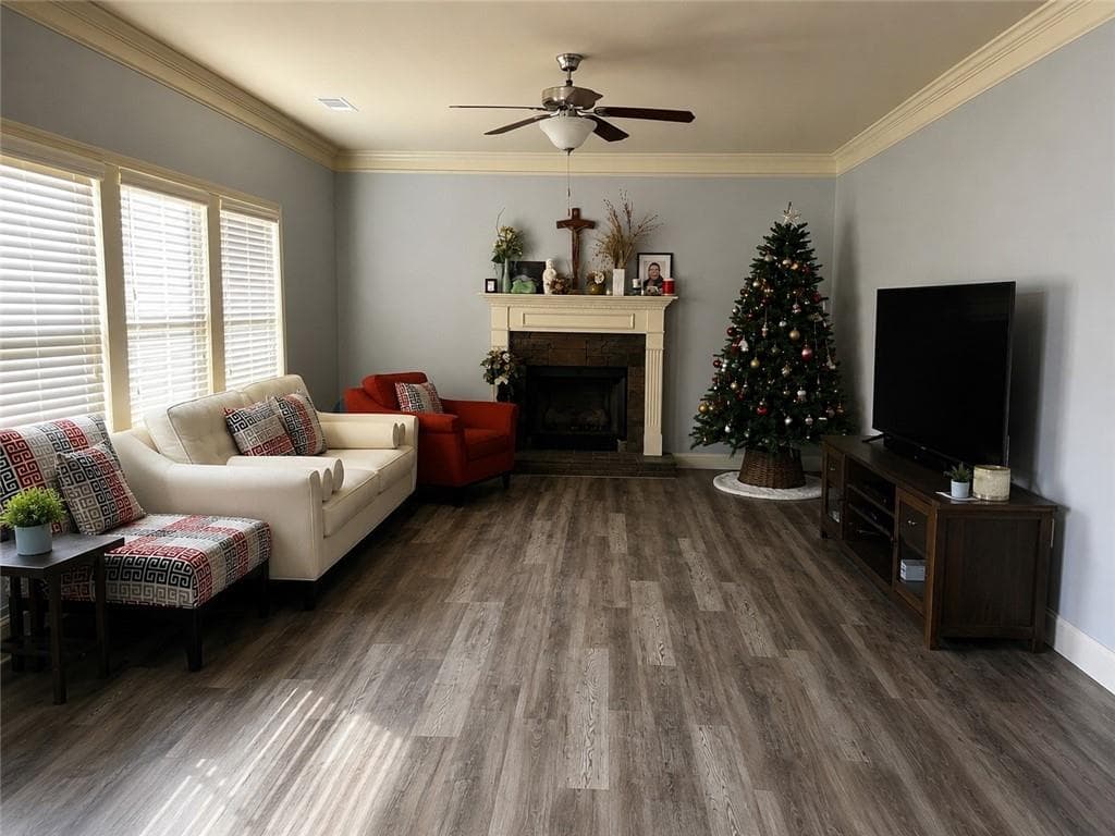 5 bedroom, 5 bathroom, 4,352 sq ft single family residence for sale at 2526 Olney Falls Drive, Braselton, GA 30517 — photo 2