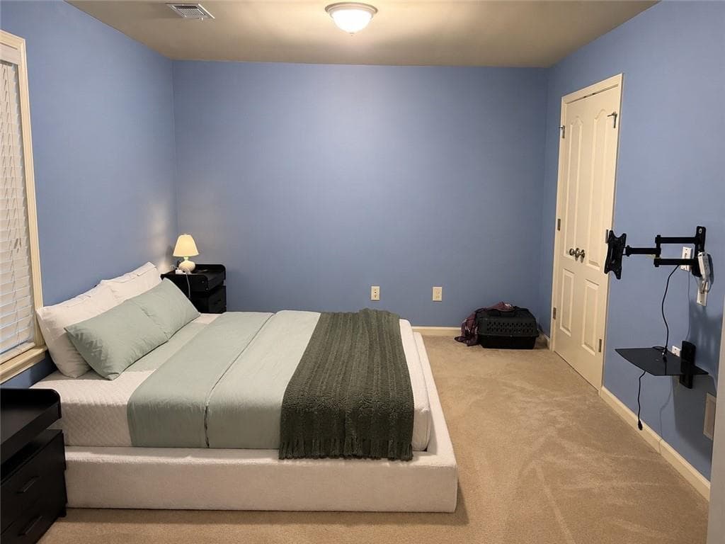 5 bedroom, 5 bathroom, 4,352 sq ft single family residence for sale at 2526 Olney Falls Drive, Braselton, GA 30517 — photo 9