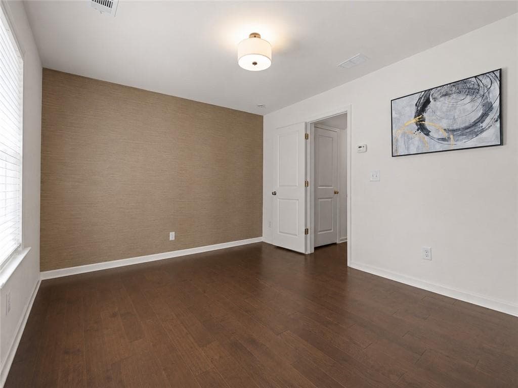 4 bedroom, 4 bathroom, 1,344 sq ft townhouse for rent at 940 Society Circle, Atlanta, GA 30331 for $2,350 a month — photo 4
