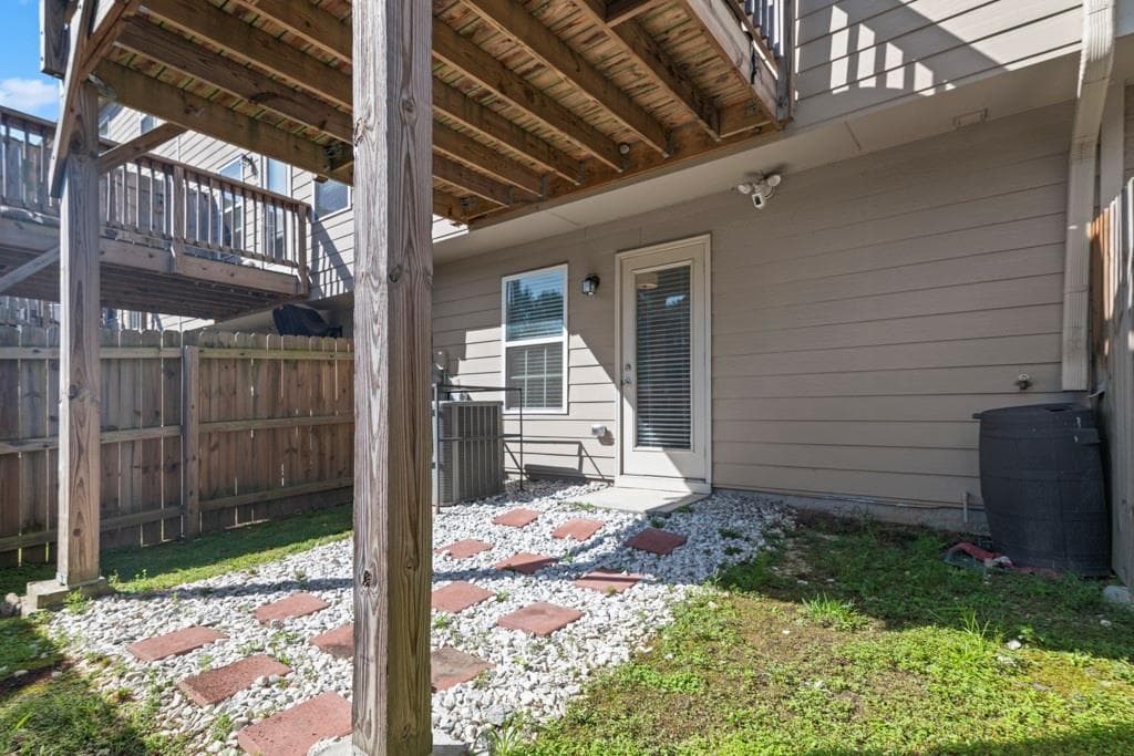 4 bedroom, 4 bathroom, 1,344 sq ft townhouse for rent at 940 Society Circle, Atlanta, GA 30331 for $2,350 a month — photo 5