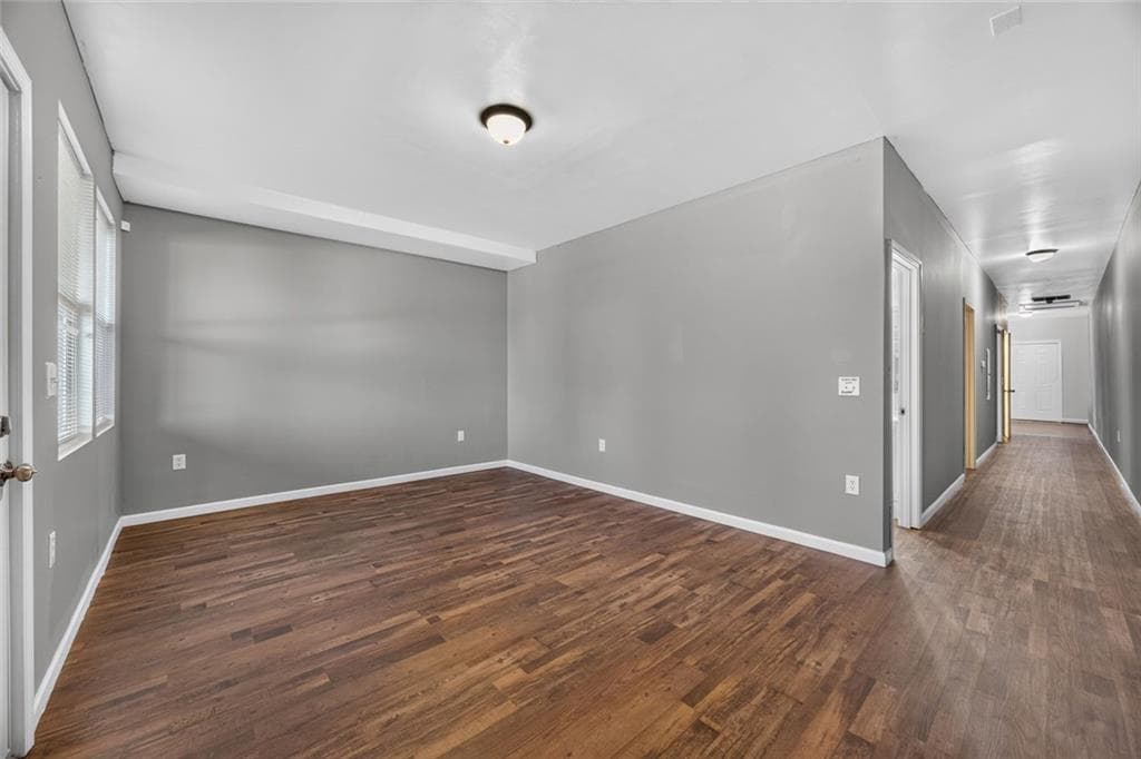 duplex under contract at 2008 Joseph E Boone Boulevard, Atlanta, GA 30314 — photo 7