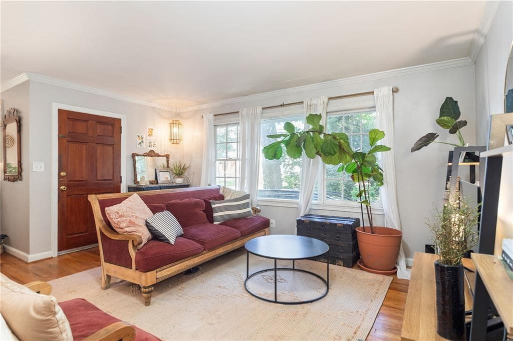 3 bedroom, 1 bathroom, 1,078 sq ft single family residence for sale at 2816 Defoors Ferry Road, Atlanta, GA 30318 — photo 6