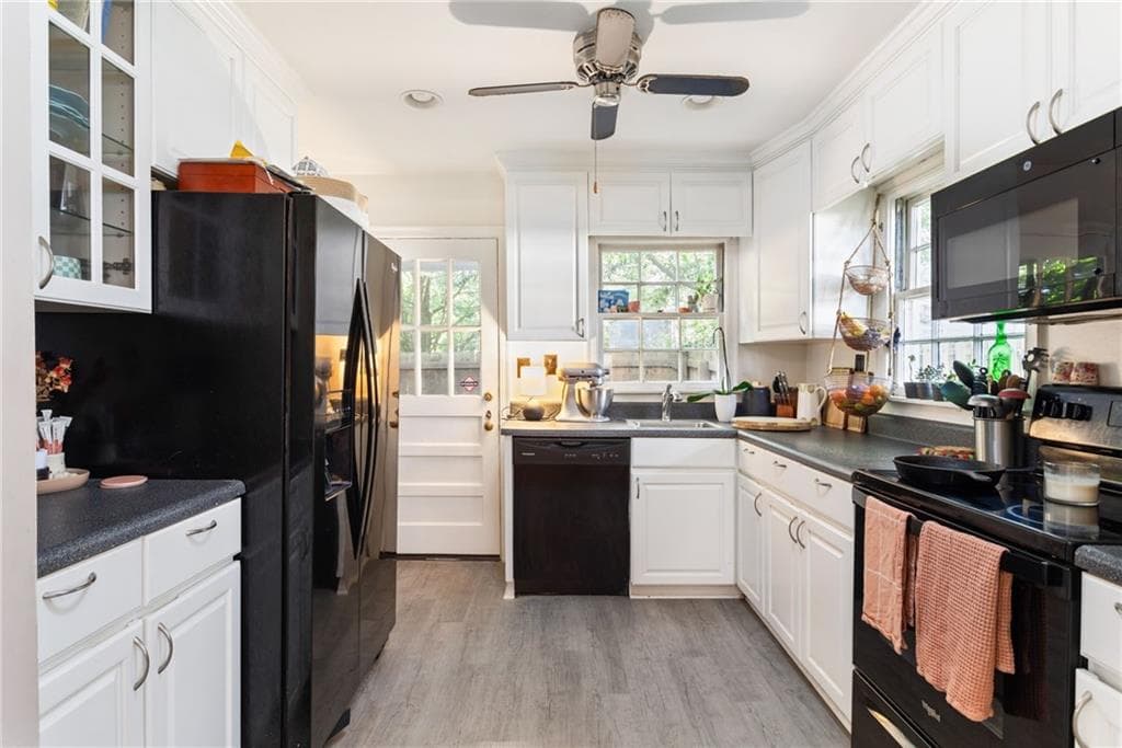 3 bedroom, 1 bathroom, 1,078 sq ft single family residence for sale at 2816 Defoors Ferry Road, Atlanta, GA 30318 — photo 9