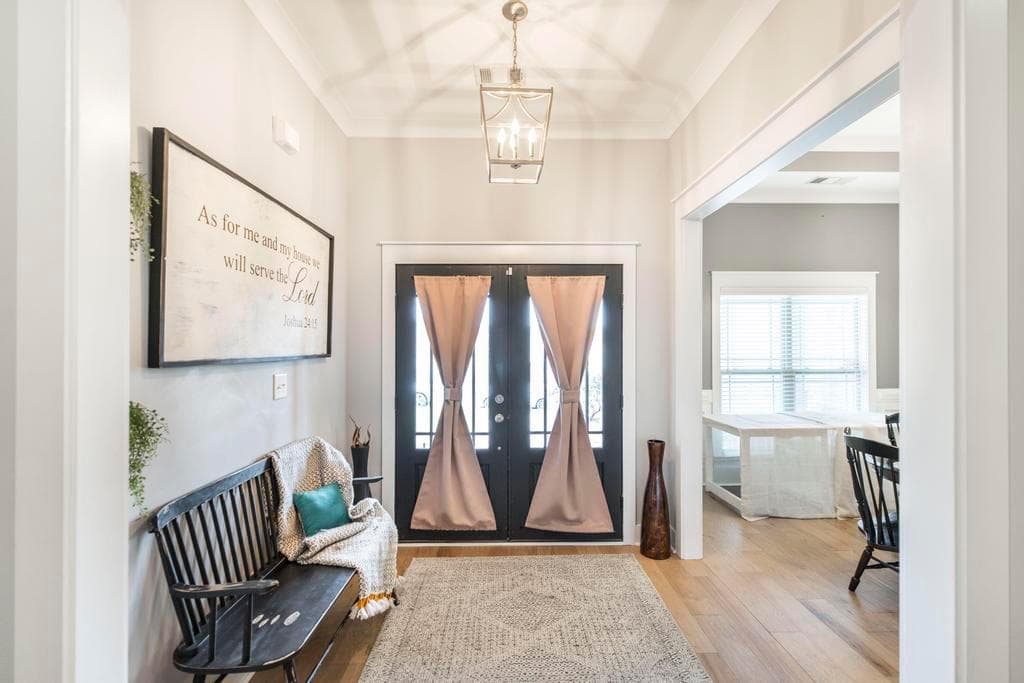 5 bedroom, 3 bathroom, 2,547 sq ft single family residence for sale at 306 Rustic Live Oak Trail, Bonaire, GA 31005 — photo 7