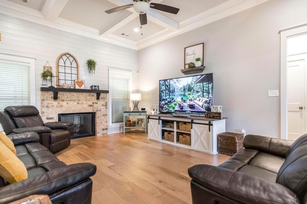5 bedroom, 3 bathroom, 2,547 sq ft single family residence for sale at 306 Rustic Live Oak Trail, Bonaire, GA 31005 — photo 10