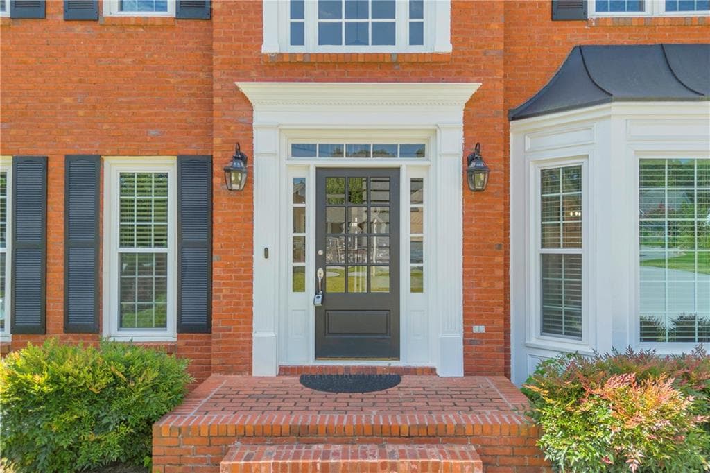 5 bedroom, 4 bathroom, 4,438 sq ft single family residence for sale at 4910 Red Robin Ridge, Johns Creek, GA 30022 — photo 5