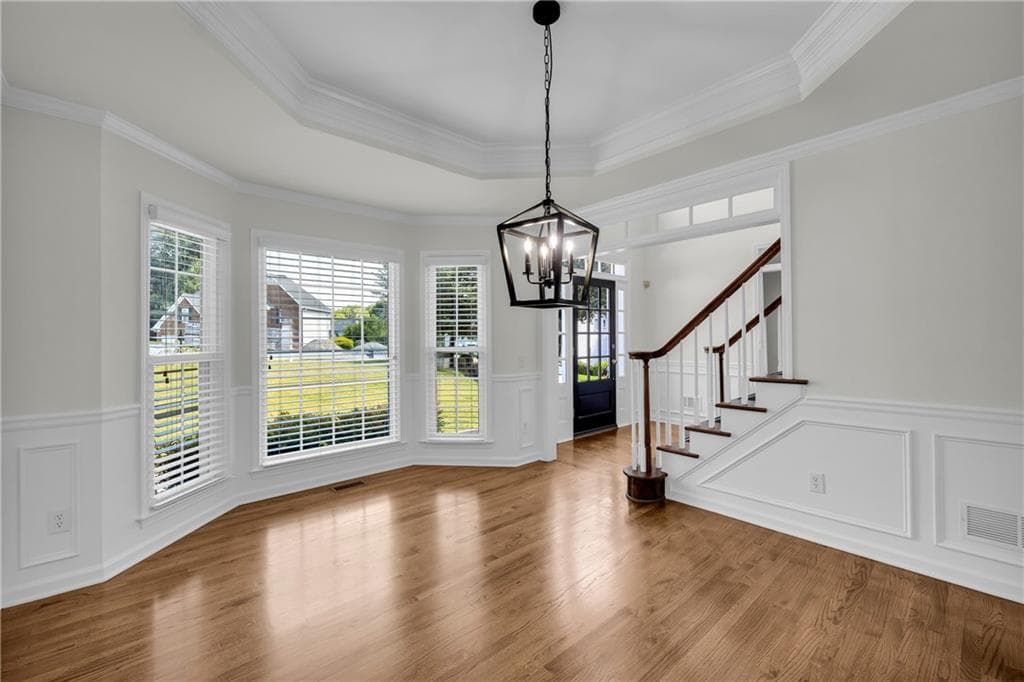 5 bedroom, 4 bathroom, 4,438 sq ft single family residence for sale at 4910 Red Robin Ridge, Johns Creek, GA 30022 — photo 8