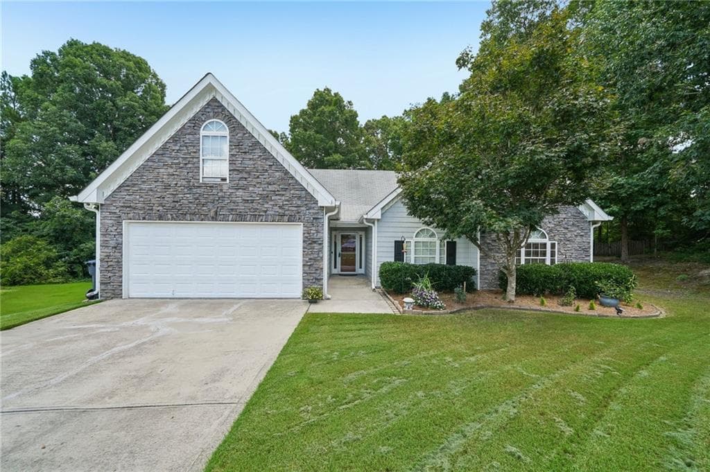 3 bedroom, 2 bathroom, 1,966 sq ft single family residence sold at 1602 Cagle Court, Lawrenceville, GA 30045