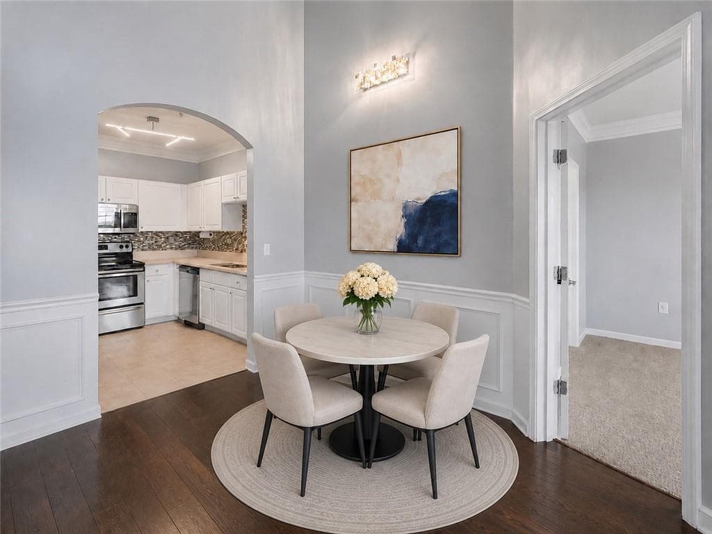 2 bedroom, 2 bathroom, 1,408 sq ft condominium for sale at 1850 Cotillion Drive 1414, Atlanta, GA 30338 — photo 4