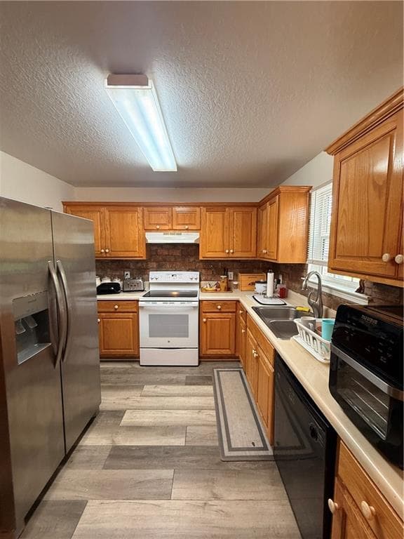 duplex for sale at 305 Townview Drive, Cleveland, GA 30528 — photo 2