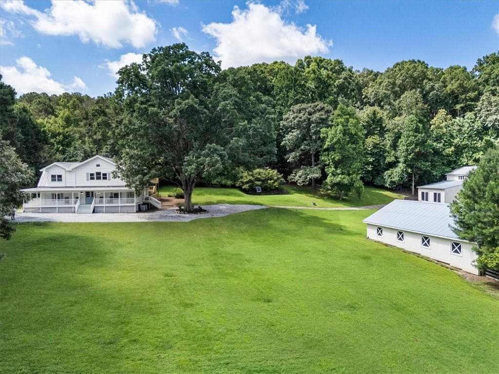 5 bedroom, 5 bathroom, 5,000 sq ft single family residence for sale at 14125 Phillips Circle, Milton, GA 30004 — photo 9