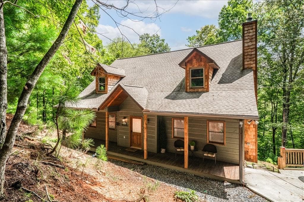 4 bedroom, 4 bathroom, 3,208 sq ft single family residence for sale at 411 Gunite Circle, Ellijay, GA 30540 — photo 2