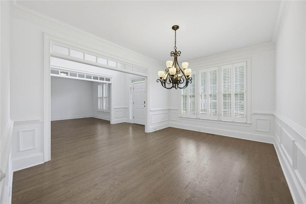 6 bedroom, 5 bathroom, 6,010 sq ft single family residence for sale at 735 Westwind Lane, Alpharetta, GA 30005 — photo 2