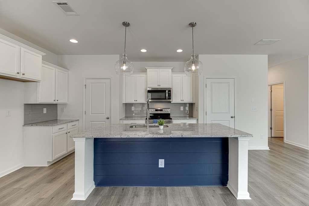 4 bedroom, 3 bathroom, 1,765 sq ft single family residence for rent at 198 Blue Dragon Drive, Jefferson, GA 30549 for $2,195 a month — photo 7