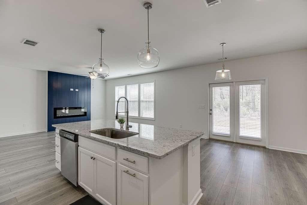 4 bedroom, 3 bathroom, 1,765 sq ft single family residence for rent at 198 Blue Dragon Drive, Jefferson, GA 30549 for $2,195 a month — photo 10