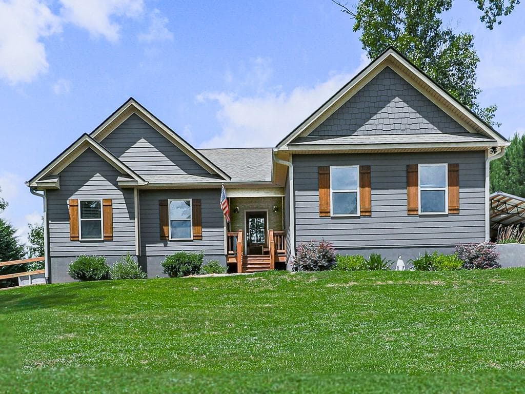 3 bedroom, 2 bathroom, 1,865 sq ft single family residence under contract at 119 Meadow Circle, Ellijay, GA 30540