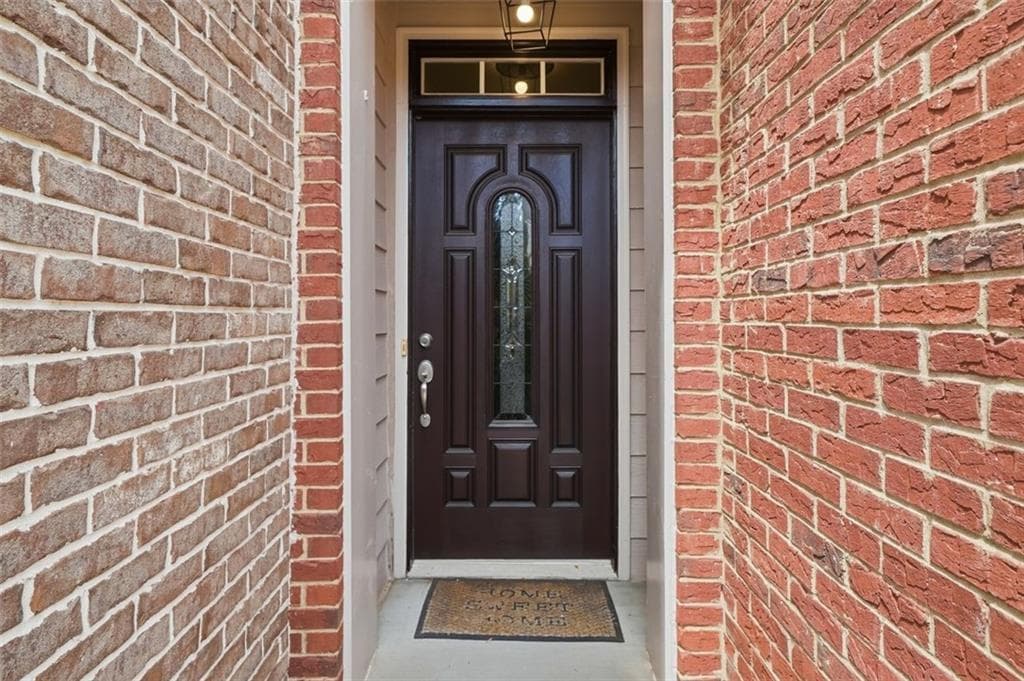 3 bedroom, 3 bathroom, 2,160 sq ft townhouse for sale at 1114 Firethorne Pass, Cumming, GA 30040 — photo 3