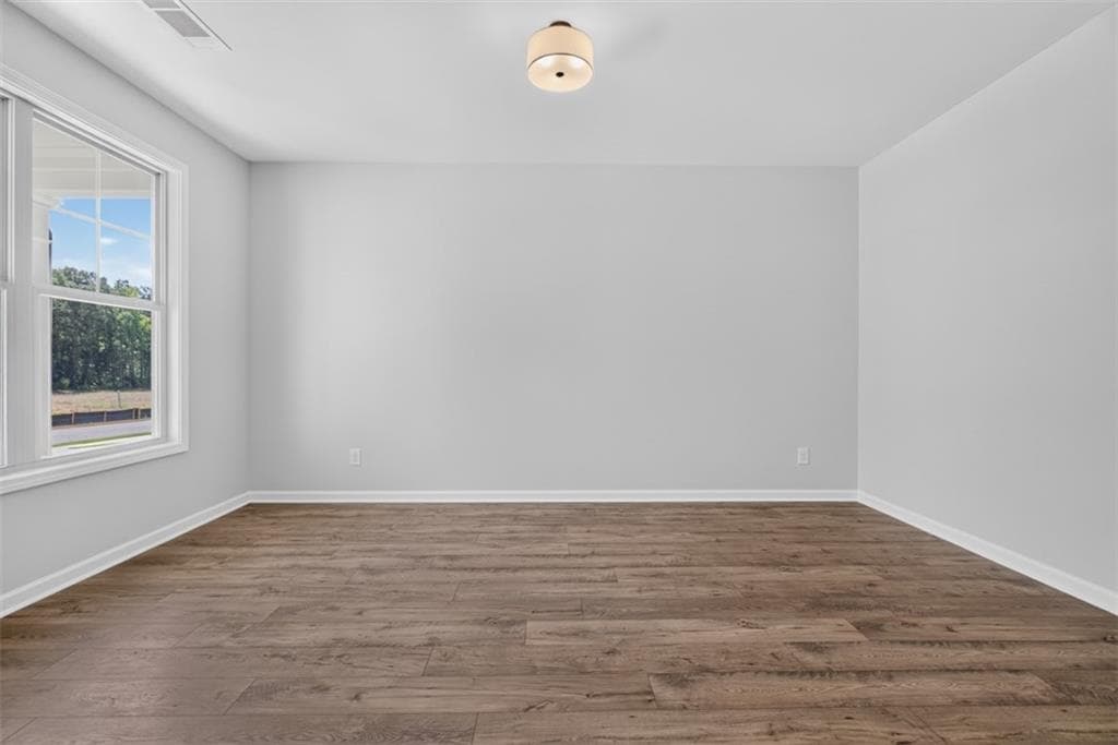 4 bedroom, 3 bathroom, 2,153 sq ft single family residence for sale at 2021 Oconee Bluff Drive, Athens, GA 30601 — photo 7