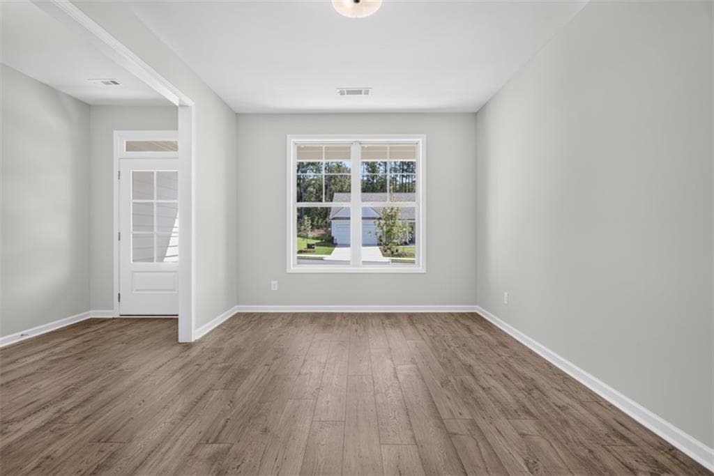 4 bedroom, 3 bathroom, 2,153 sq ft single family residence for sale at 2021 Oconee Bluff Drive, Athens, GA 30601 — photo 8