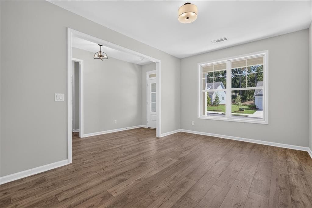 4 bedroom, 3 bathroom, 2,153 sq ft single family residence for sale at 2021 Oconee Bluff Drive, Athens, GA 30601 — photo 9