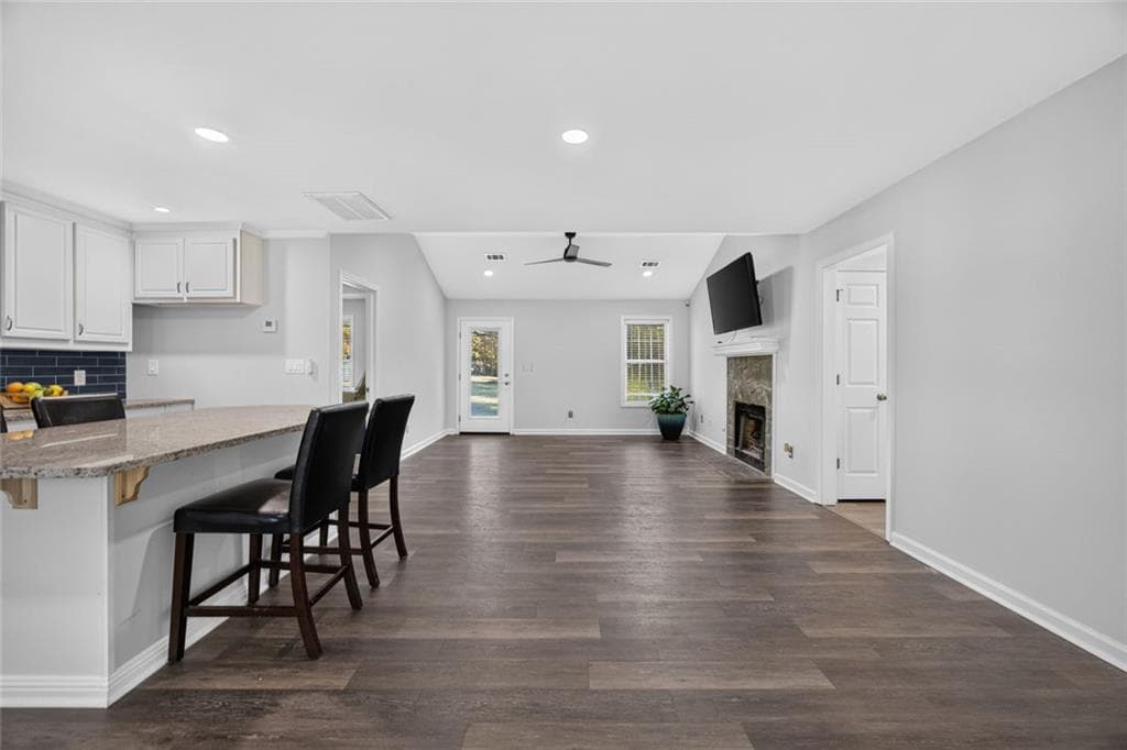 3 bedroom, 2 bathroom, 1,204 sq ft single family residence for sale at 2078 Highway 81, Mcdonough, GA 30253 — photo 4