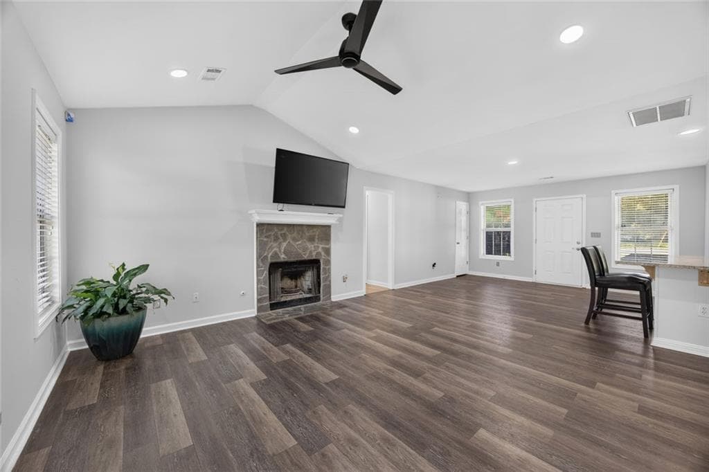 3 bedroom, 2 bathroom, 1,204 sq ft single family residence for sale at 2078 Highway 81, Mcdonough, GA 30253 — photo 5