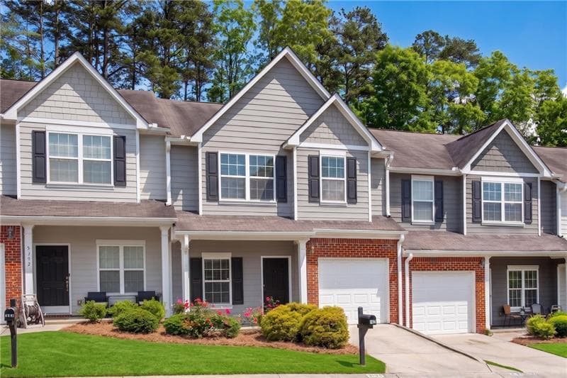 3 bedroom, 3 bathroom, 1,683 sq ft townhouse for rent at 3194 Cedar Glade Lane 3194, Buford, GA 30519 for $1,850 a month — photo 2