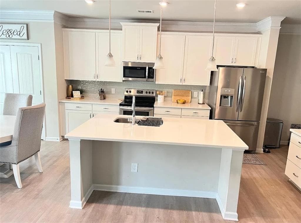 4 bedroom, 3 bathroom, 2,600 sq ft single family residence for sale at 5290 Burrus Lane, Mableton, GA 30126 — photo 2