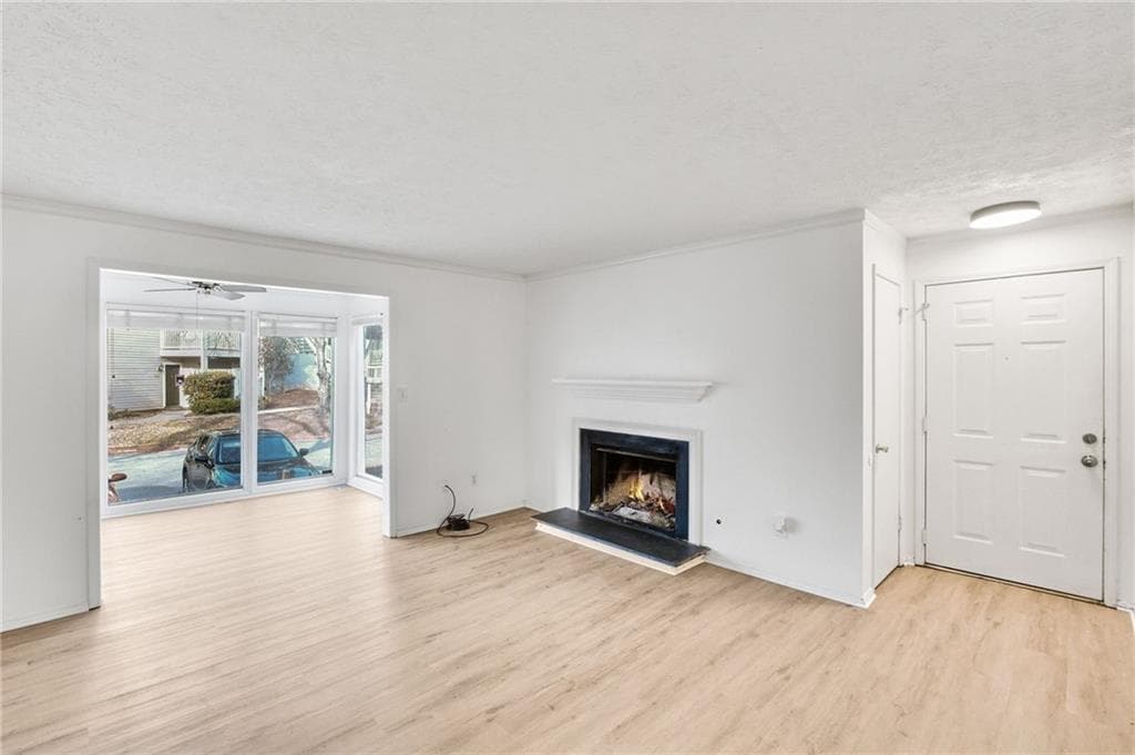 2 bedroom, 1 bathroom, 1,197 sq ft condominium for sale at 1403 Augusta Drive, Marietta, GA 30067 — photo 9