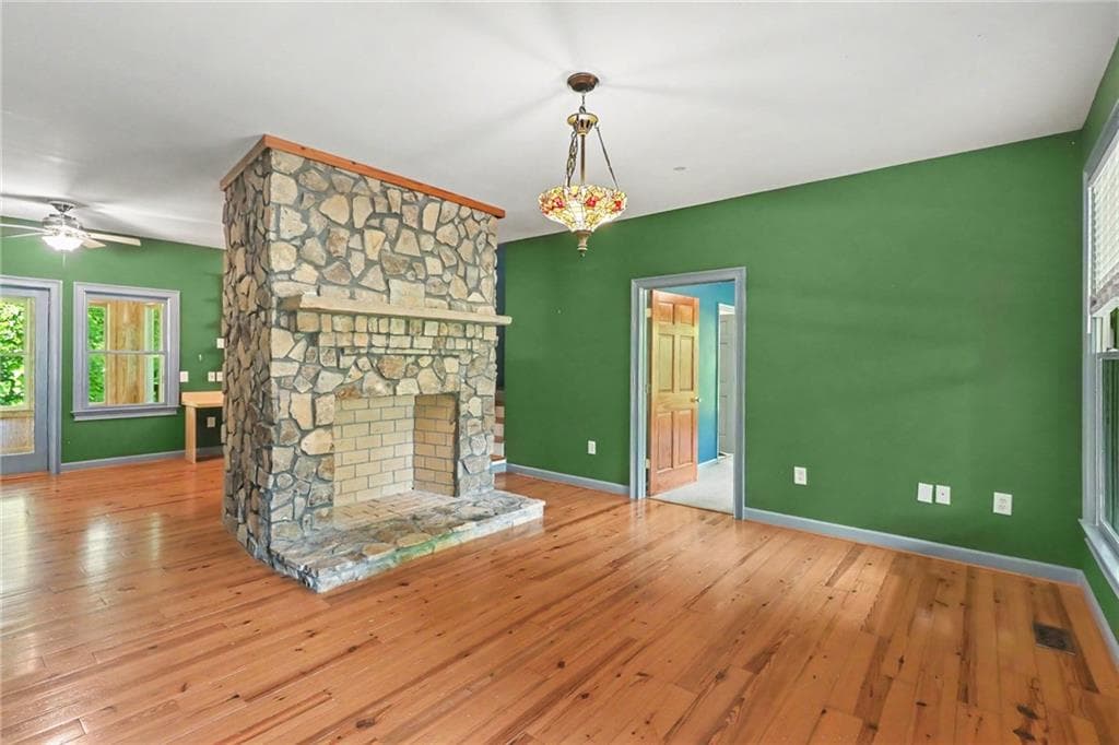 3 bedroom, 4 bathroom, 2,638 sq ft single family residence for sale at 190 Poplar Drive, Jasper, GA 30143 — photo 9