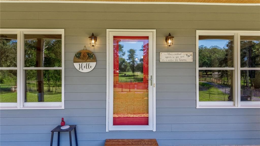 3 bedroom, 2 bathroom, 2,048 sq ft single family residence for sale at 610 Spring View Drive, Covington, GA 30014 — photo 9