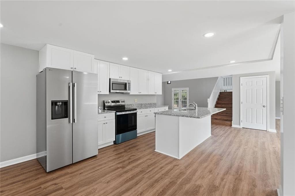 4 bedroom, 2 bathroom, 3,046 sq ft single family residence for rent at 7134 Williams Road, Flowery Branch, GA 30542 for $3,250 a month — photo 6