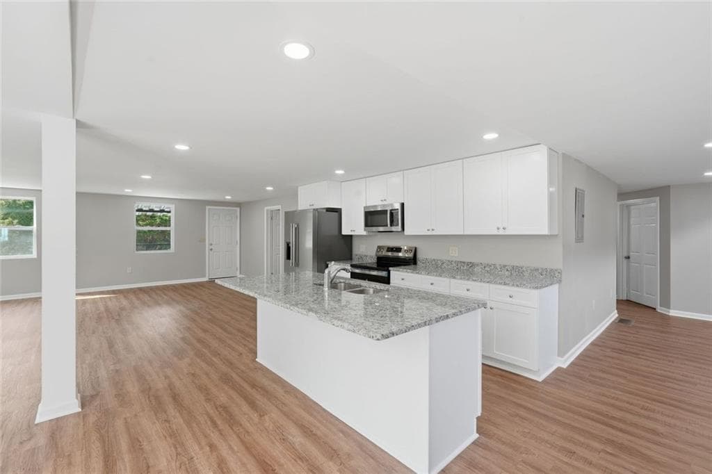 4 bedroom, 2 bathroom, 3,046 sq ft single family residence for rent at 7134 Williams Road, Flowery Branch, GA 30542 for $3,250 a month — photo 8