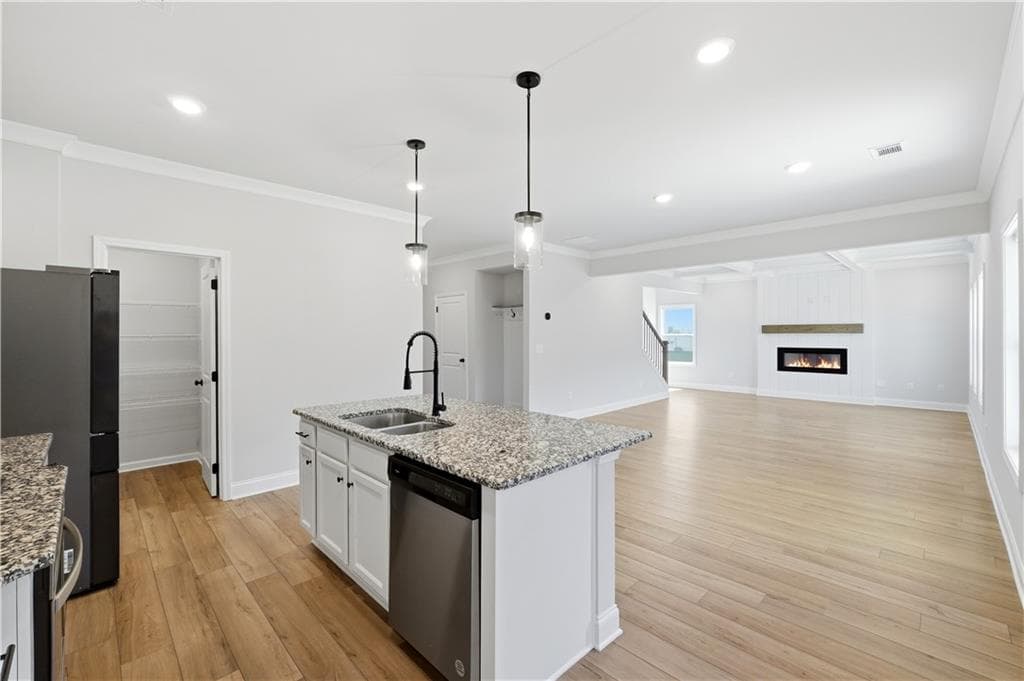 4 bedroom, 3 bathroom, 2,446 sq ft single family residence for rent at 176 Brant Circle, Jefferson, GA 30549 for $2,800 a month — photo 9