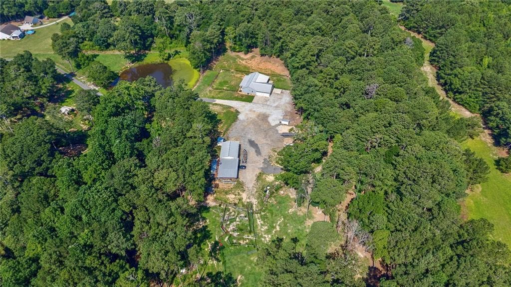 3 bedroom, 2 bathroom, 2,048 sq ft single family residence for sale at 610 Spring View Drive, Covington, GA 30014 — photo 2
