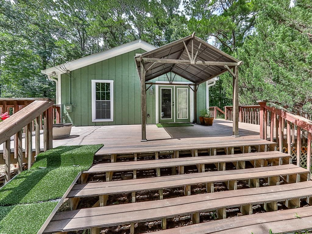 3 bedroom, 2 bathroom, 1,420 sq ft single family residence for sale at 4211 Rose Trail, Acworth, GA 30102 — photo 2