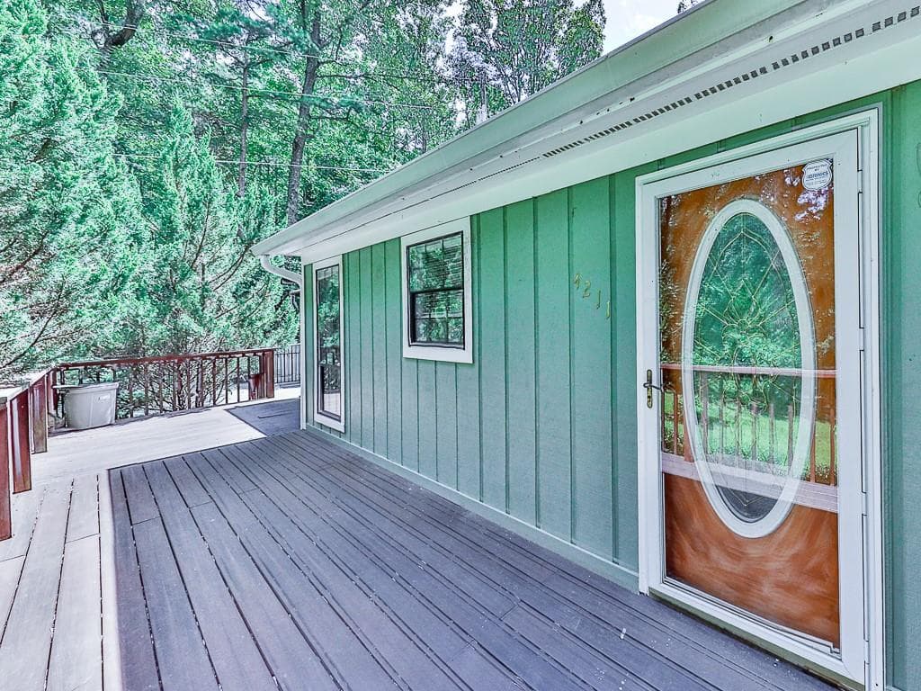 3 bedroom, 2 bathroom, 1,420 sq ft single family residence for sale at 4211 Rose Trail, Acworth, GA 30102 — photo 4