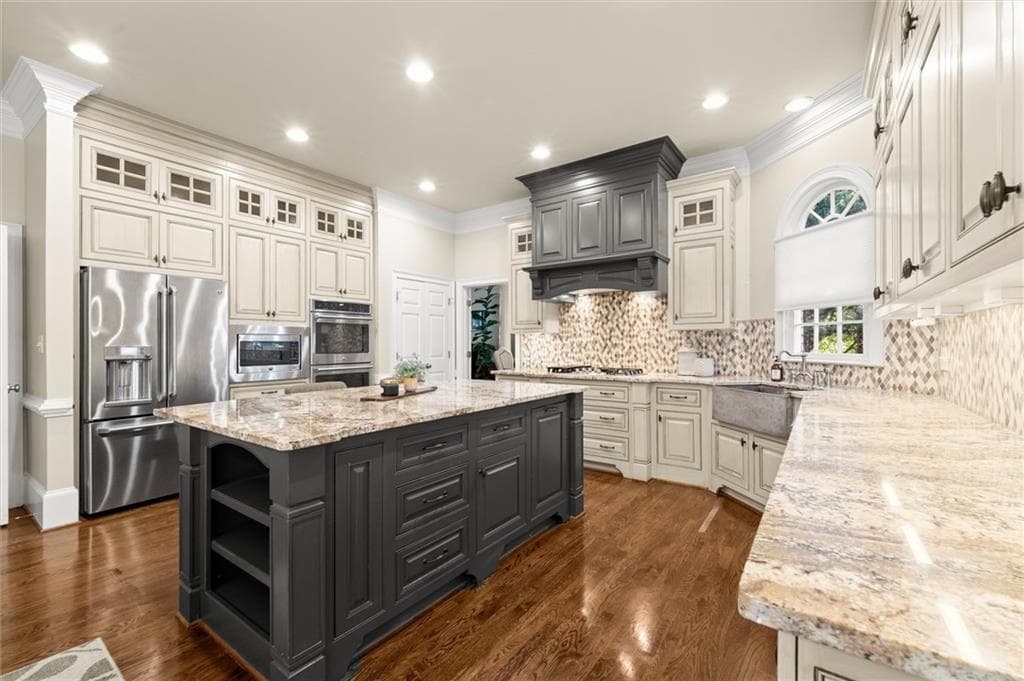 5 bedroom, 5 bathroom, 5,235 sq ft single family residence for sale at 8925 Pinehurst Cove, Duluth, GA 30097 — photo 10