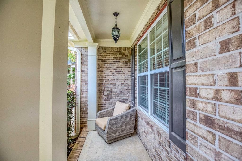 4 bedroom, 4 bathroom, 4,097 sq ft single family residence for sale at 1017 Panoramic Pointe, Buford, GA 30518 — photo 6
