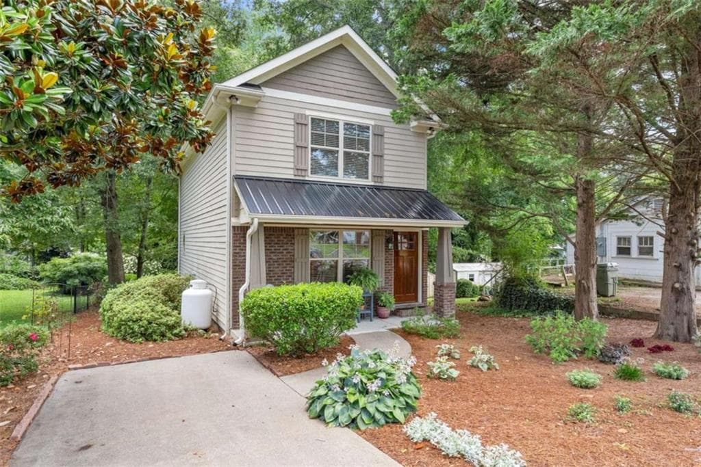 2 bedroom, 3 bathroom, 1,440 sq ft single family residence under contract at 336 Wood Street, Cornelia, GA 30531 — photo 6