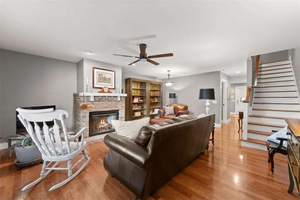 2 bedroom, 3 bathroom, 1,440 sq ft single family residence under contract at 336 Wood Street, Cornelia, GA 30531 — photo 3