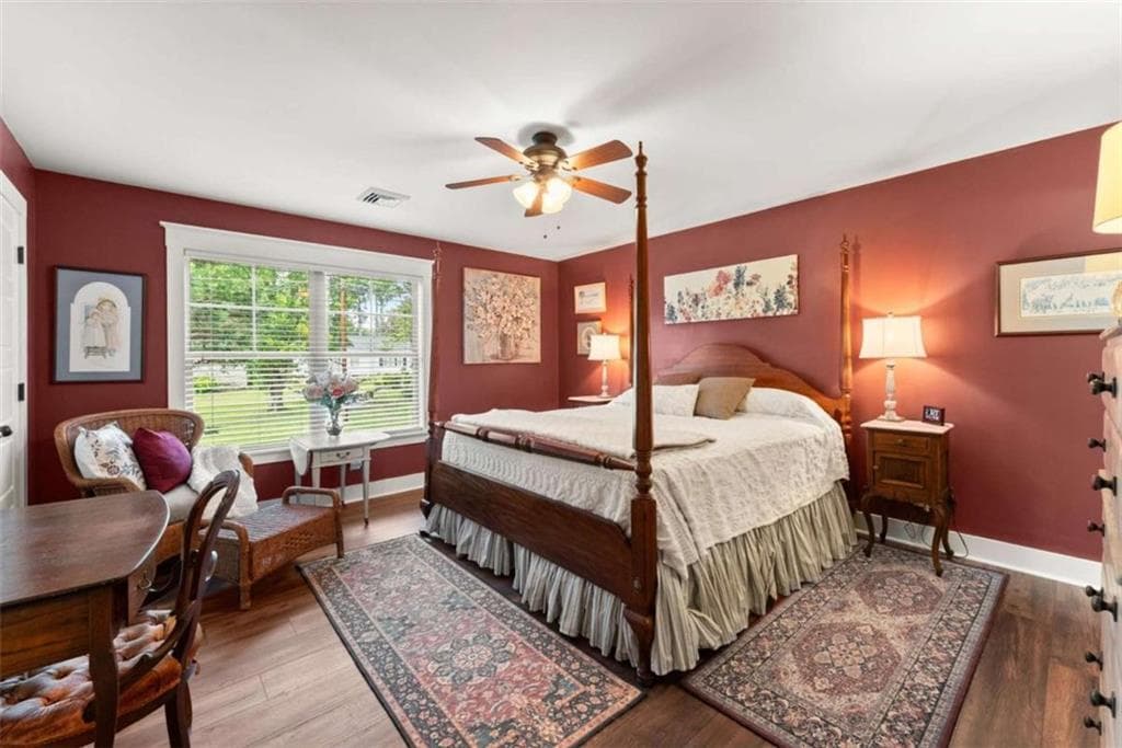 2 bedroom, 3 bathroom, 1,440 sq ft single family residence under contract at 336 Wood Street, Cornelia, GA 30531 — photo 2