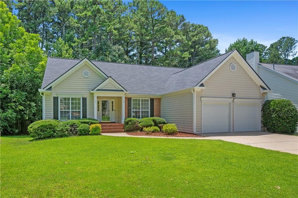 4 bedroom, 3 bathroom, 3,805 sq ft single family residence for sale at 2481 Insdale Trace, Acworth, GA 30101 — photo 2