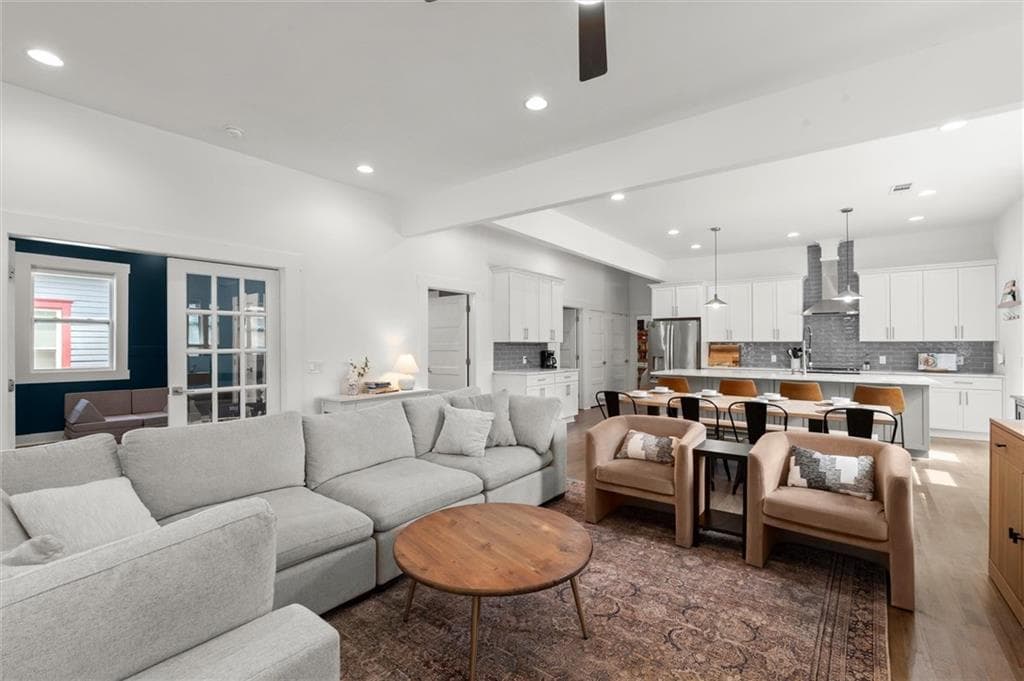 4 bedroom, 2 bathroom, 1,999 sq ft single family residence for sale at 1367 Lucile Avenue, Atlanta, GA 30310 — photo 7