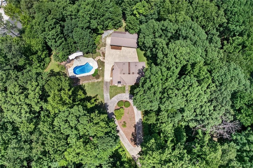 3 bedroom, 3 bathroom, 2,707 sq ft single family residence for sale at 331 Rockstore Road, Dallas, GA 30132 — photo 4