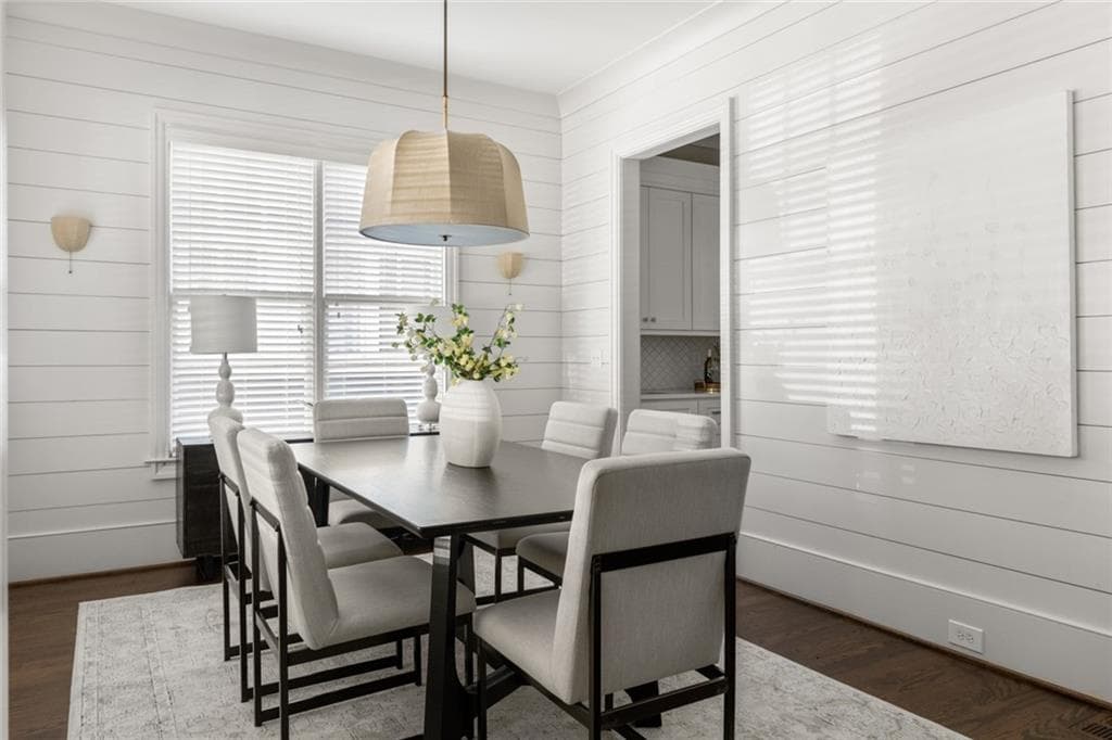 7 bedroom, 5 bathroom, 4,276 sq ft single family residence for sale at 2327 Shenandoah Avenue, Atlanta, GA 30305 — photo 7