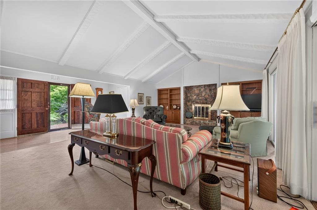 4 bedroom, 5 bathroom, 2,434 sq ft single family residence under contract at 115 Farmstead Lane, Roswell, GA 30075 — photo 6