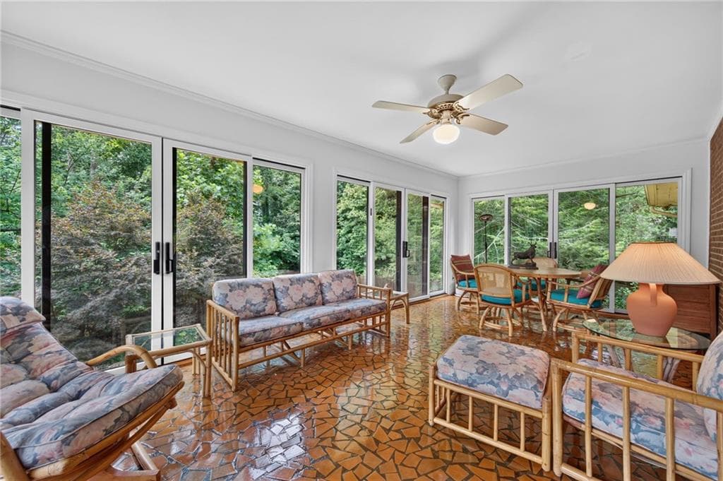 4 bedroom, 5 bathroom, 2,434 sq ft single family residence under contract at 115 Farmstead Lane, Roswell, GA 30075 — photo 9