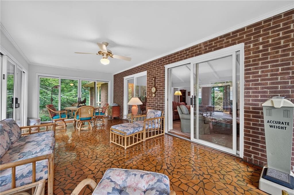 4 bedroom, 5 bathroom, 2,434 sq ft single family residence under contract at 115 Farmstead Lane, Roswell, GA 30075 — photo 10