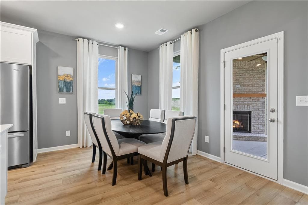 5 bedroom, 5 bathroom, 3,699 sq ft single family residence for sale at 121 Dohrn Drive, Loganville, GA 30052 — photo 7